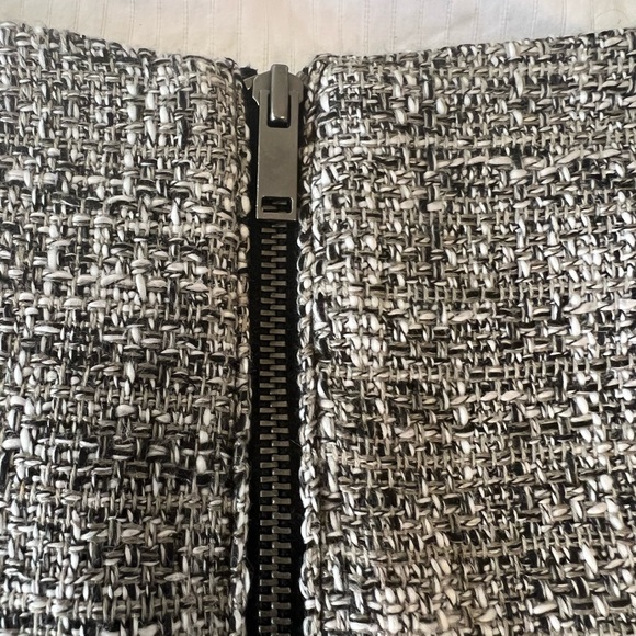 Banana republic skirt. - Picture 9 of 11